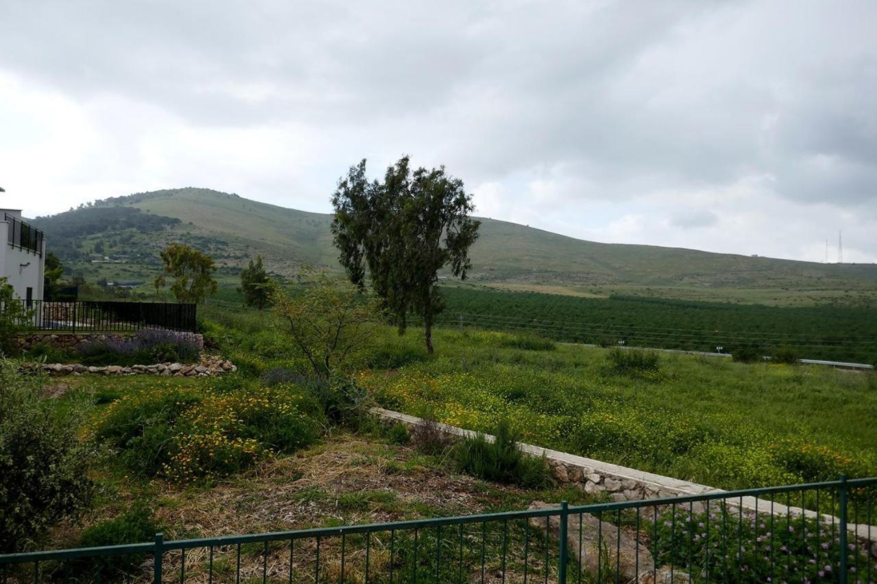 נוריות בגלבוע 1 Villa Nurit Luaran gambar